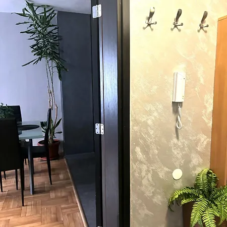 8 Apartman