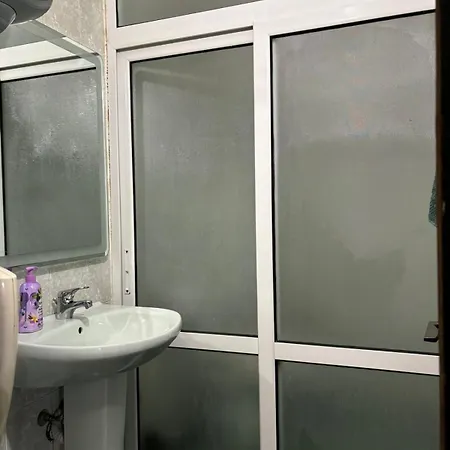 Apartman 8 *