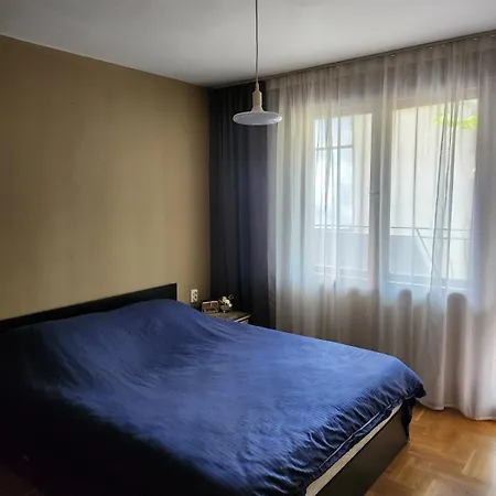 8 Várna